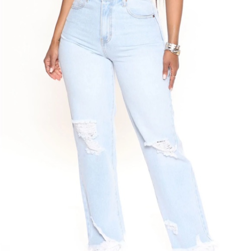 💜4 for $10💜 NWT FASHION NOVA straight leg jeans light blue wash